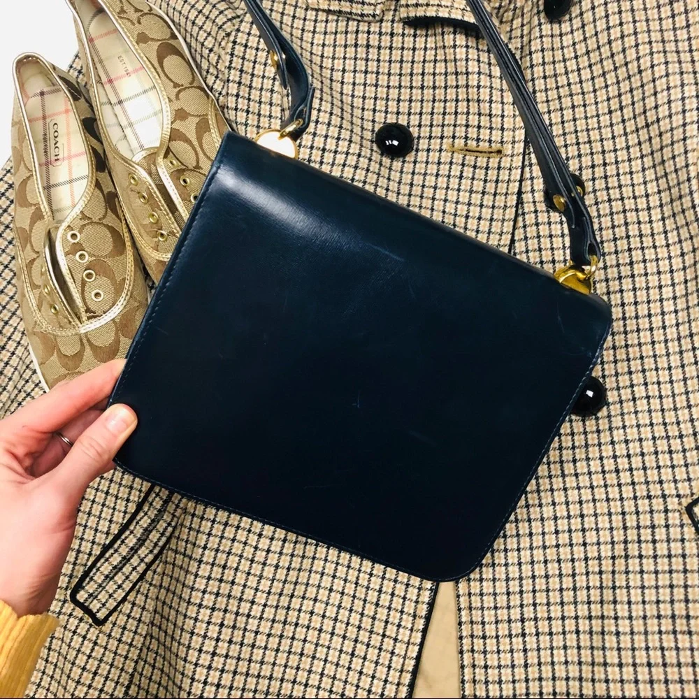 GUCCI navy blue gold vintage envelope small purse - Picture 3 of 8